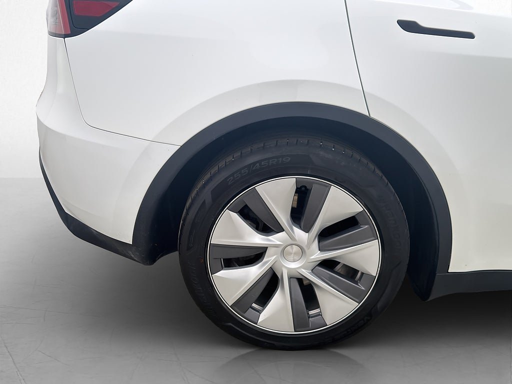 Vehicle Image 35