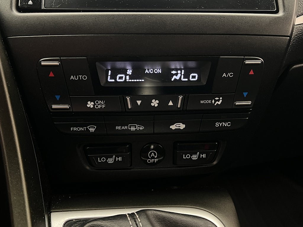 Vehicle Image 23