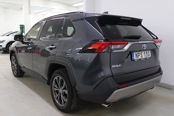 Vehicle Image 22