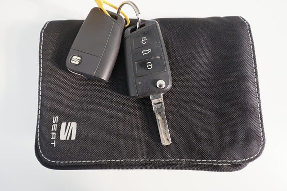 Vehicle Image 26