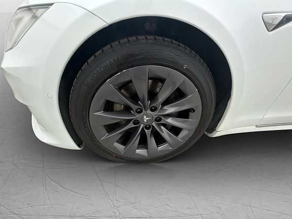 Vehicle Image 33