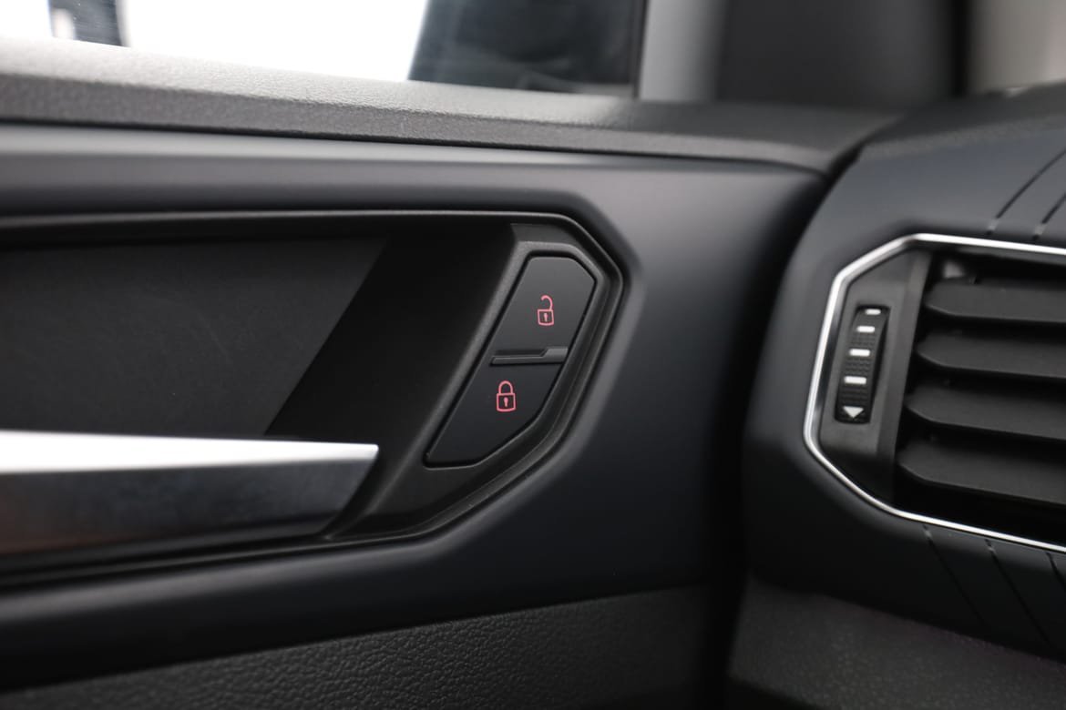 Vehicle Image 34