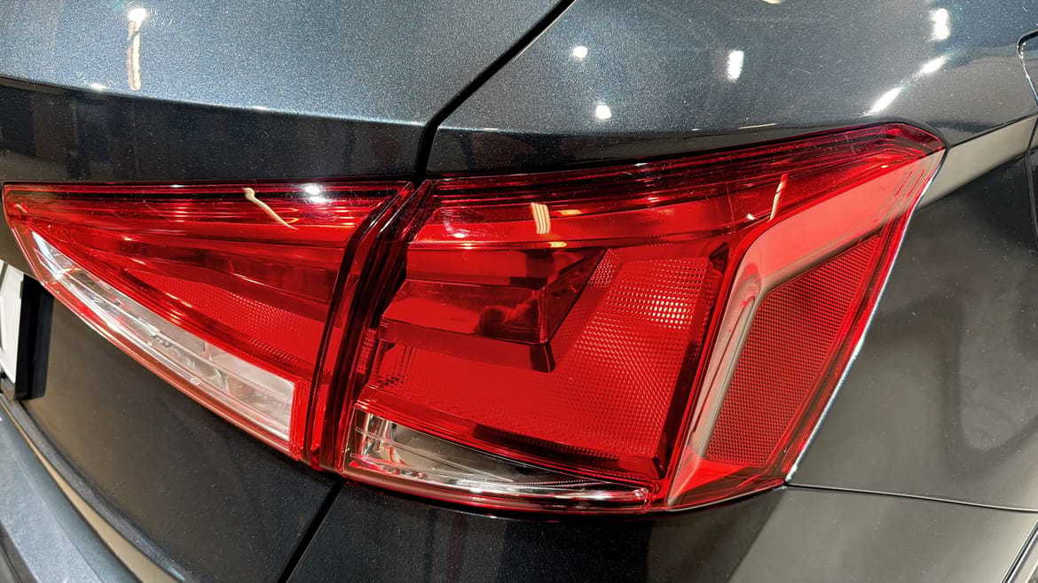 Vehicle Image 13