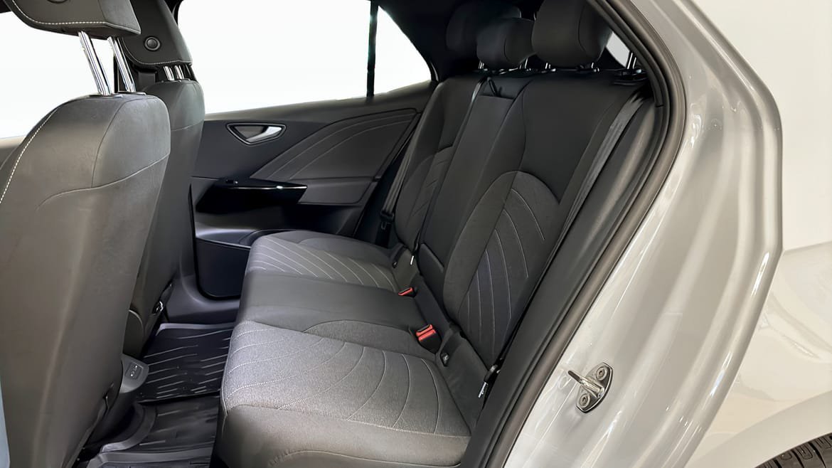 Vehicle Image 11