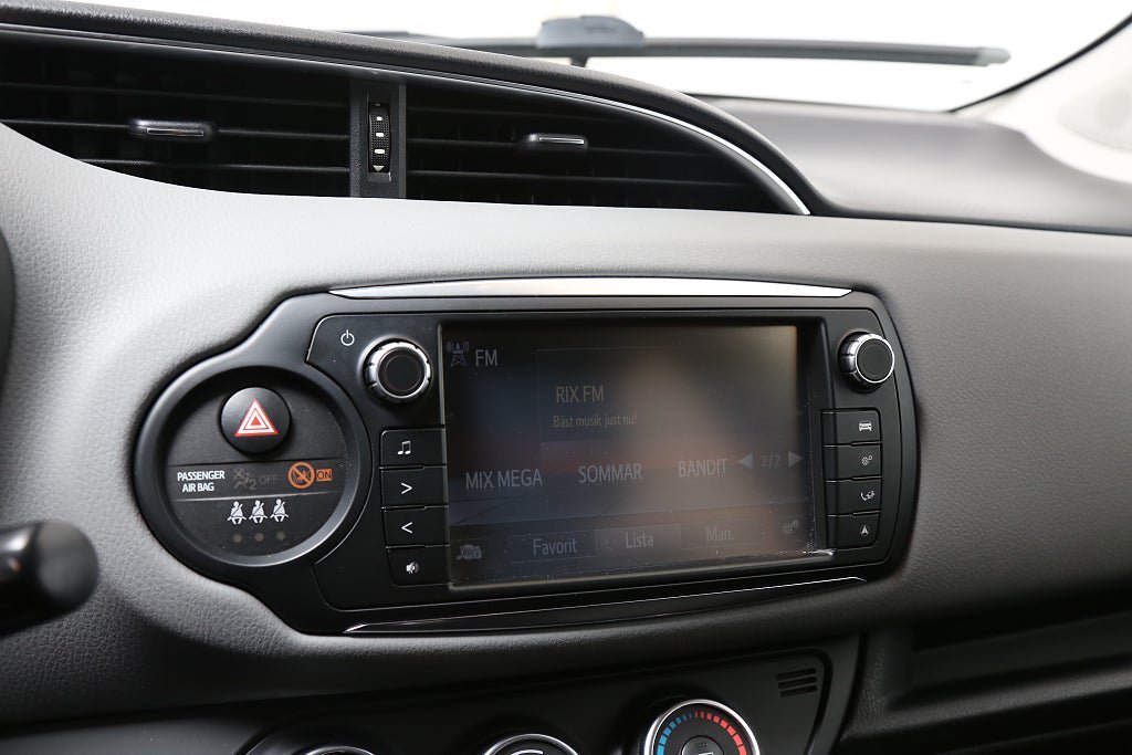 Vehicle Image 19