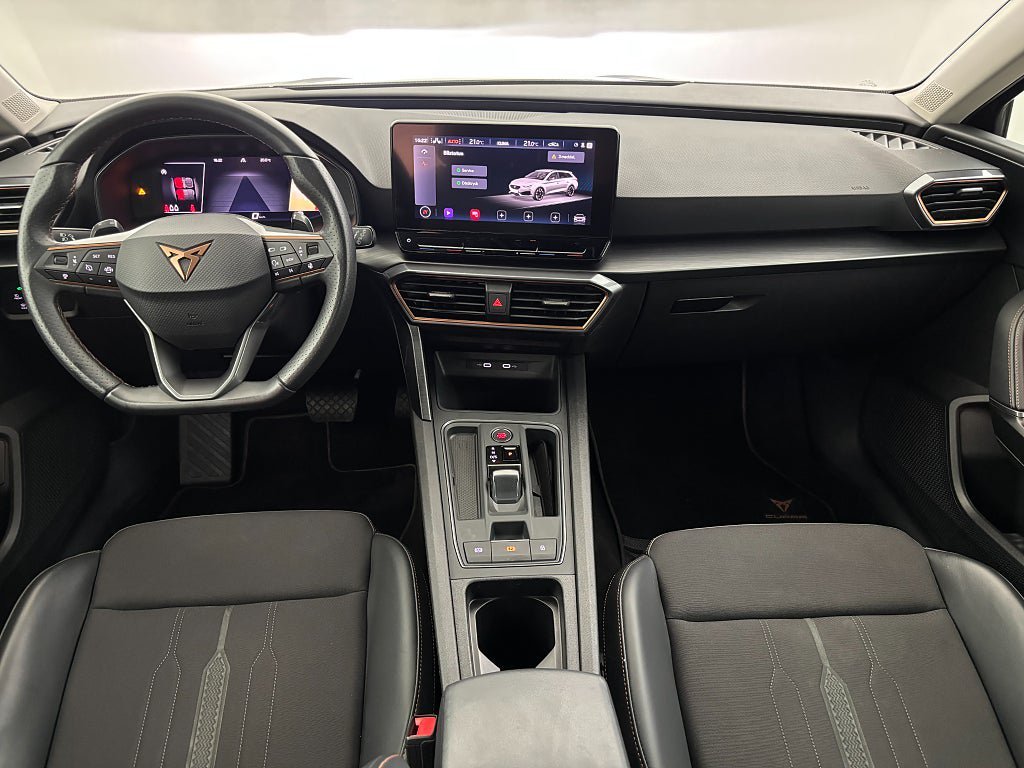 Vehicle Image 16