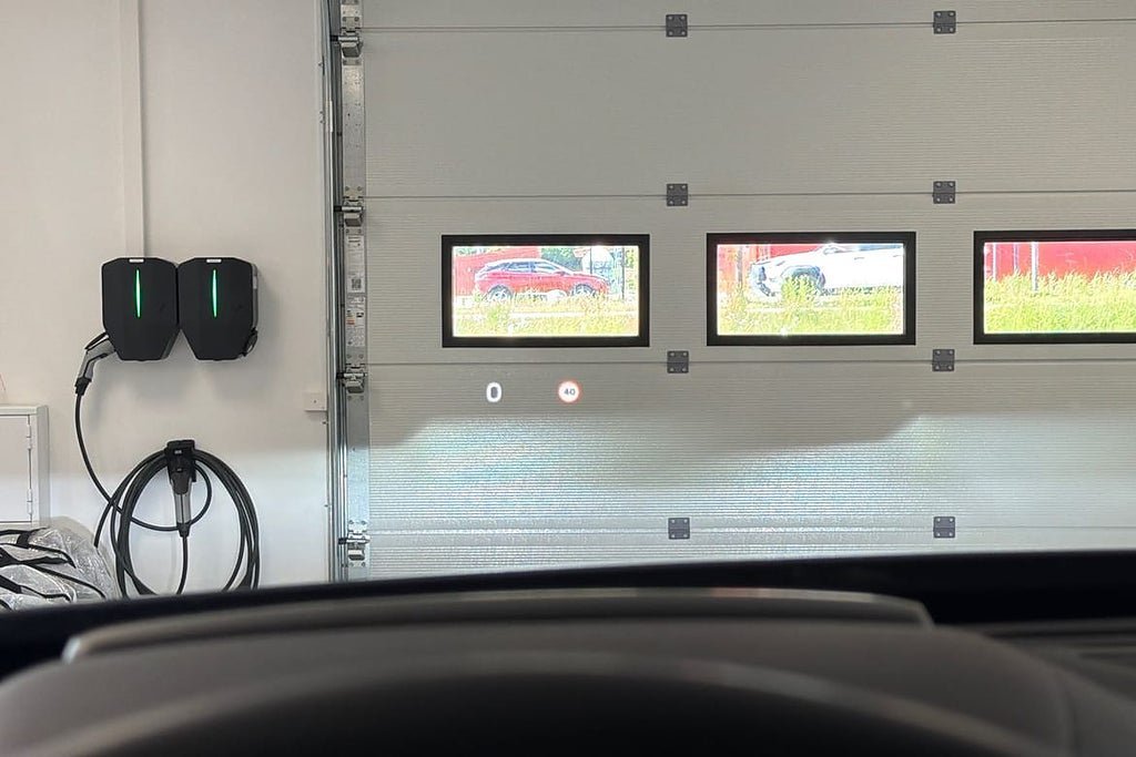 Vehicle Image 23