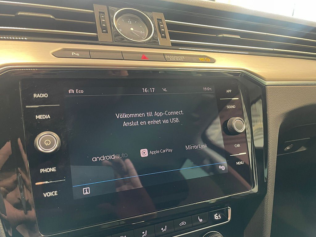 Vehicle Image 29