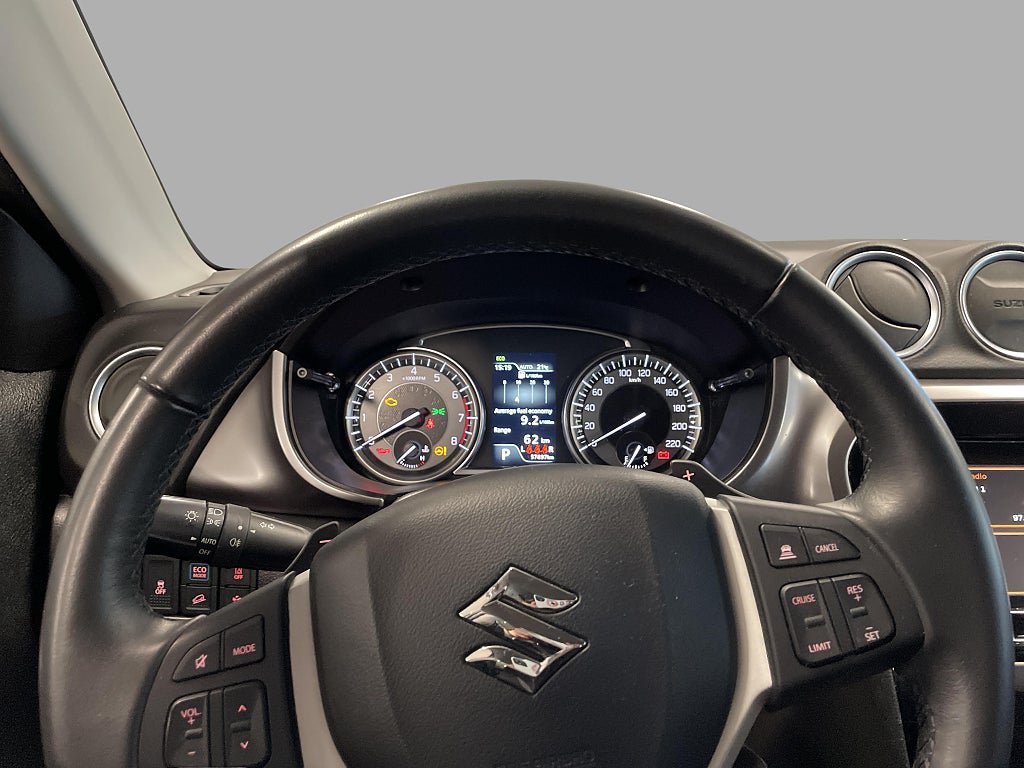 Vehicle Image 13