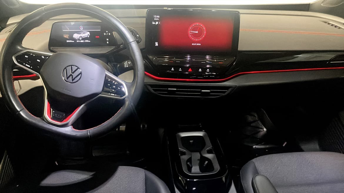 Vehicle Image 10