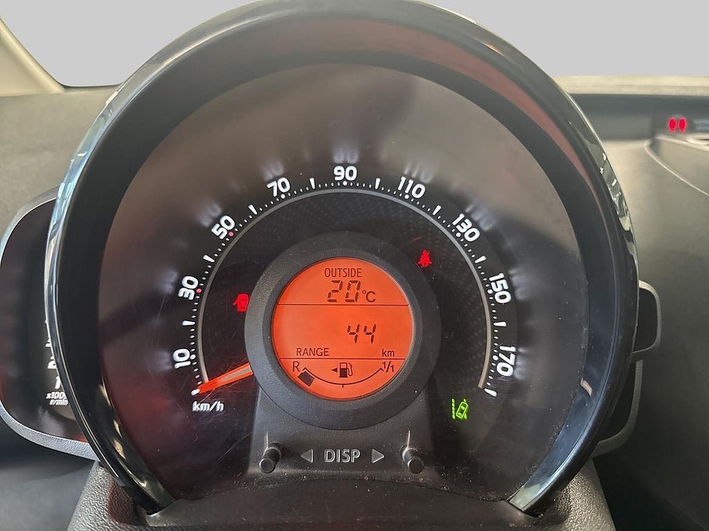 Vehicle Image 17