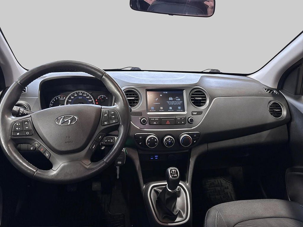 Vehicle Image 11