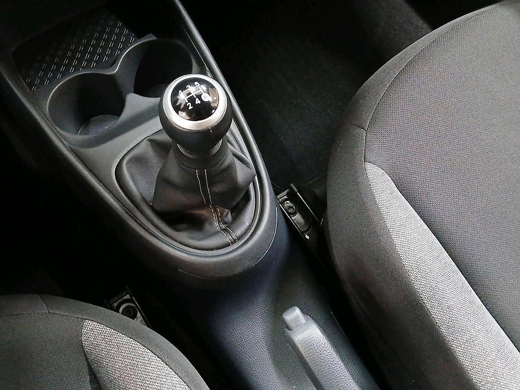 Vehicle Image 35