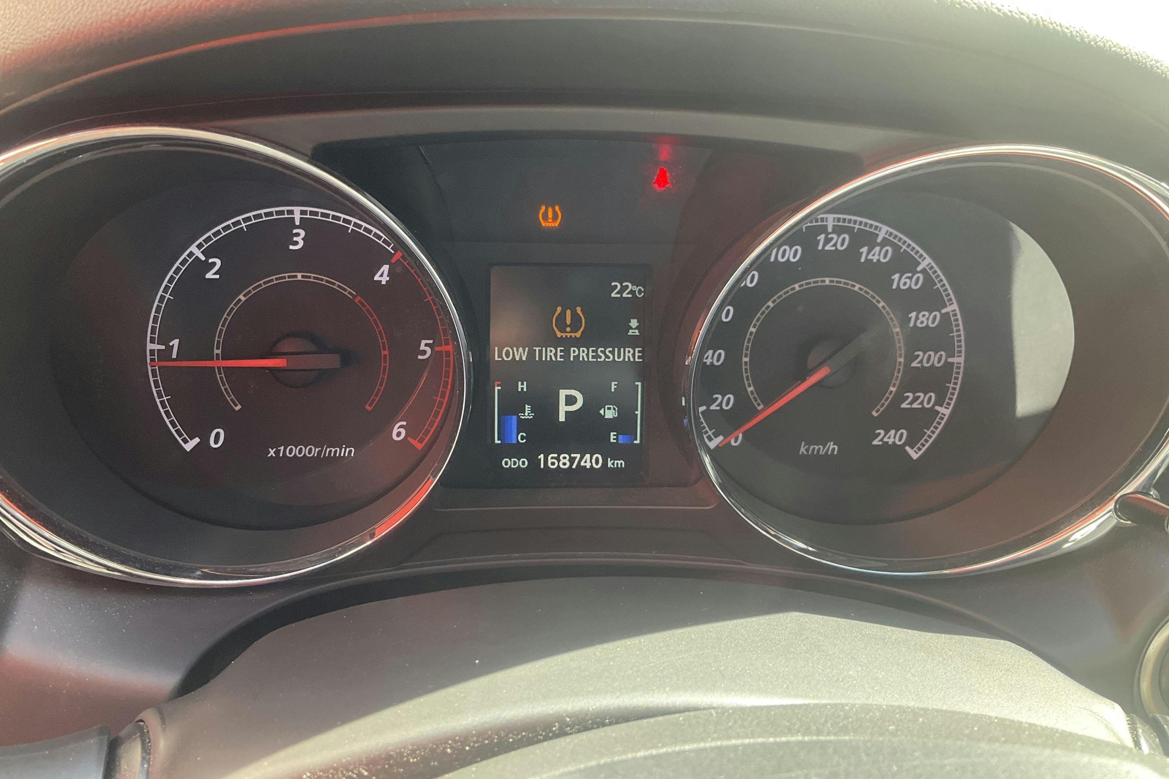 Vehicle Image 10