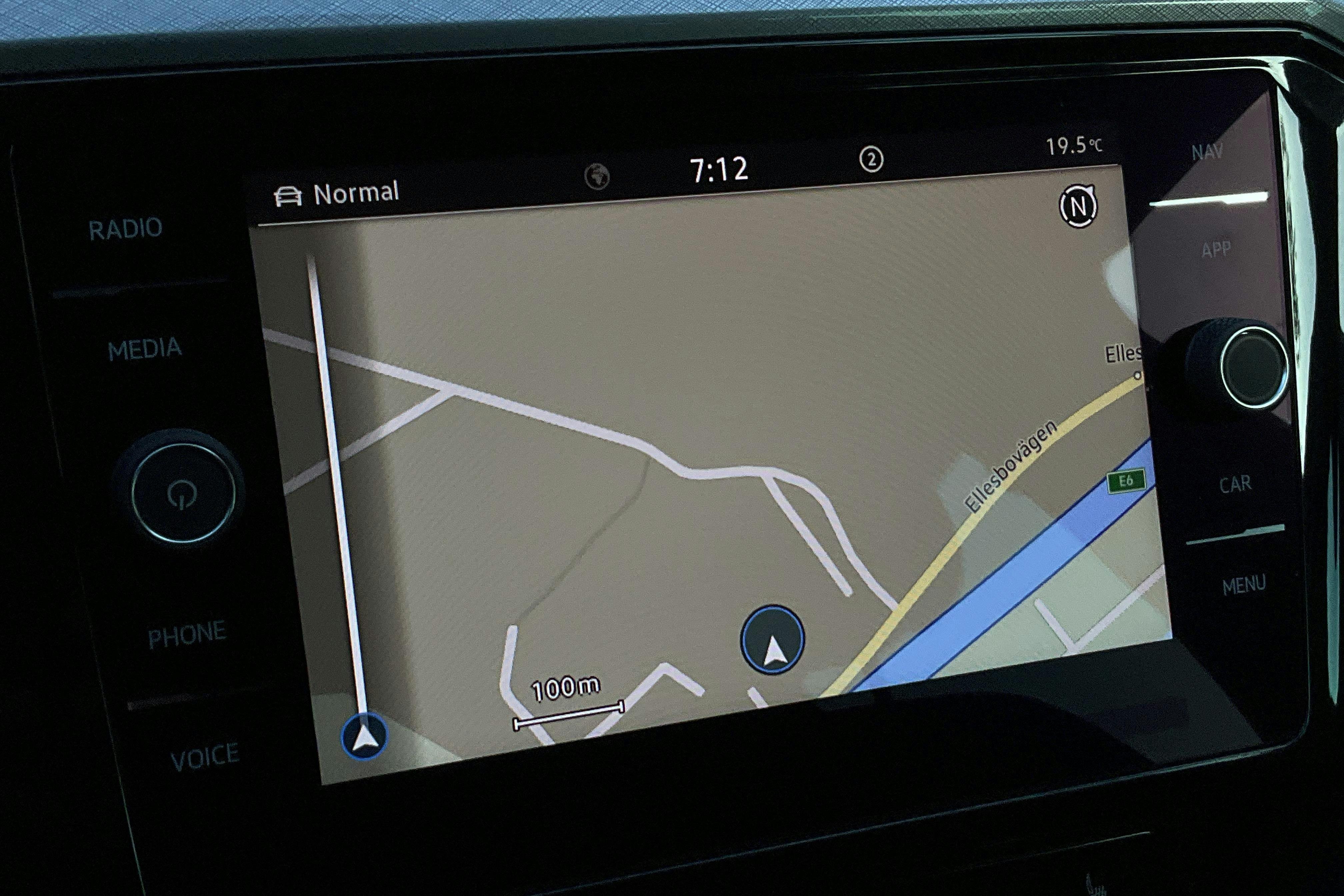 Vehicle Image 11