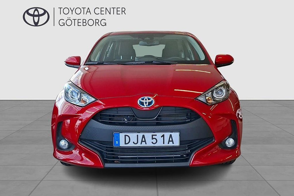 Vehicle Image 8