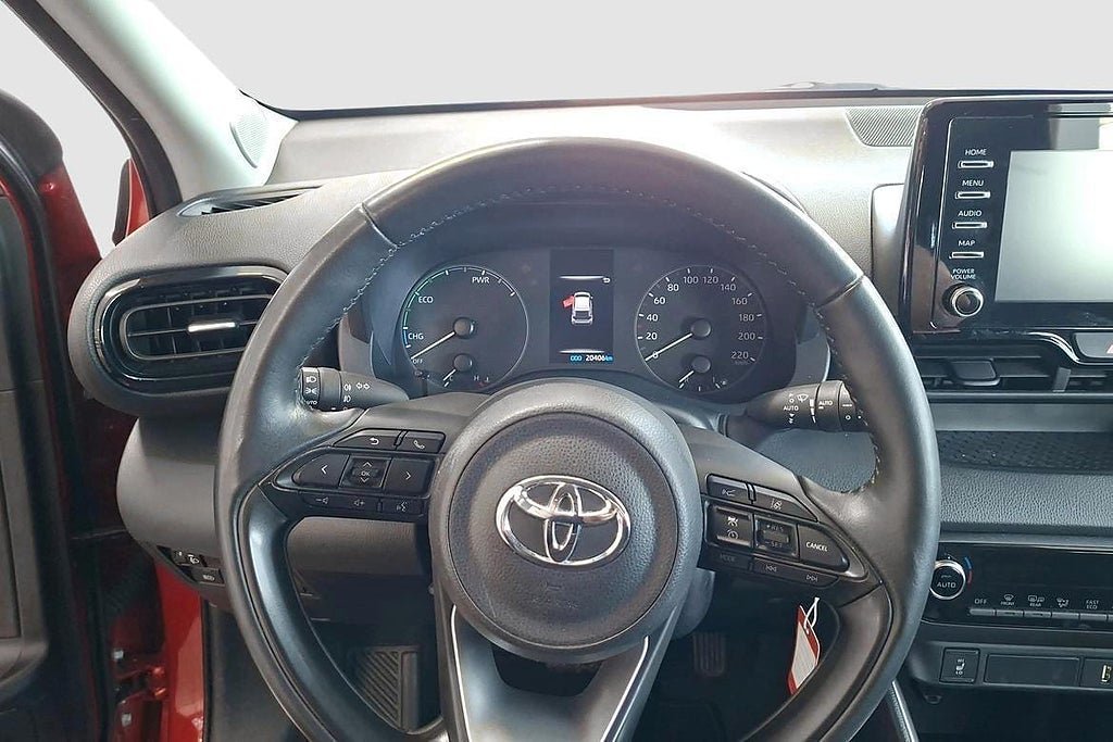 Vehicle Image 12