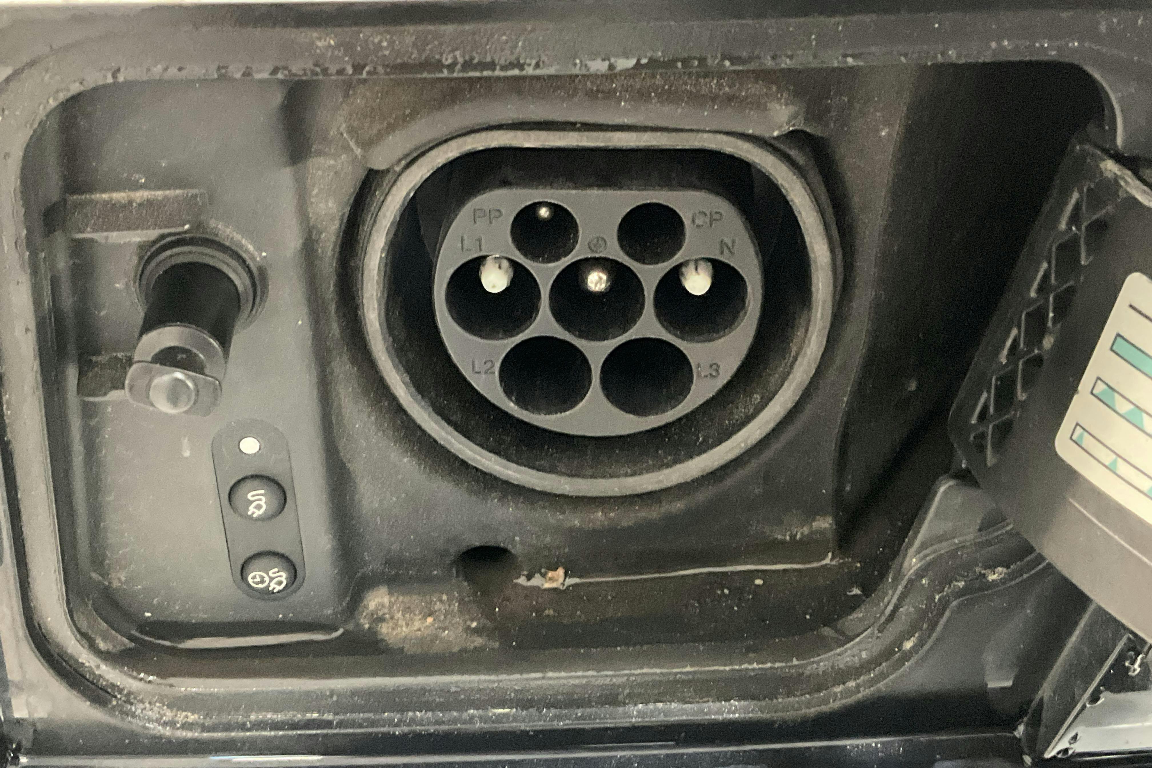 Vehicle Image 14