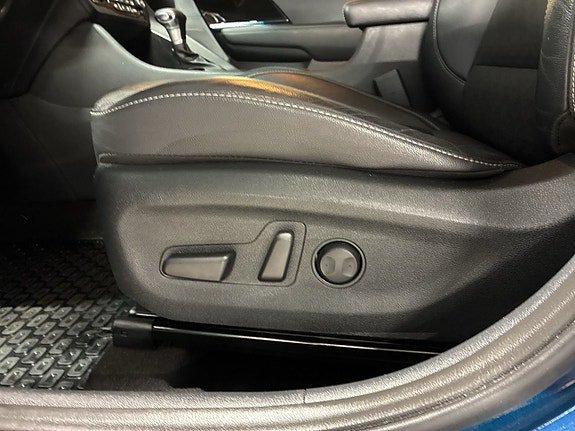 Vehicle Image 28