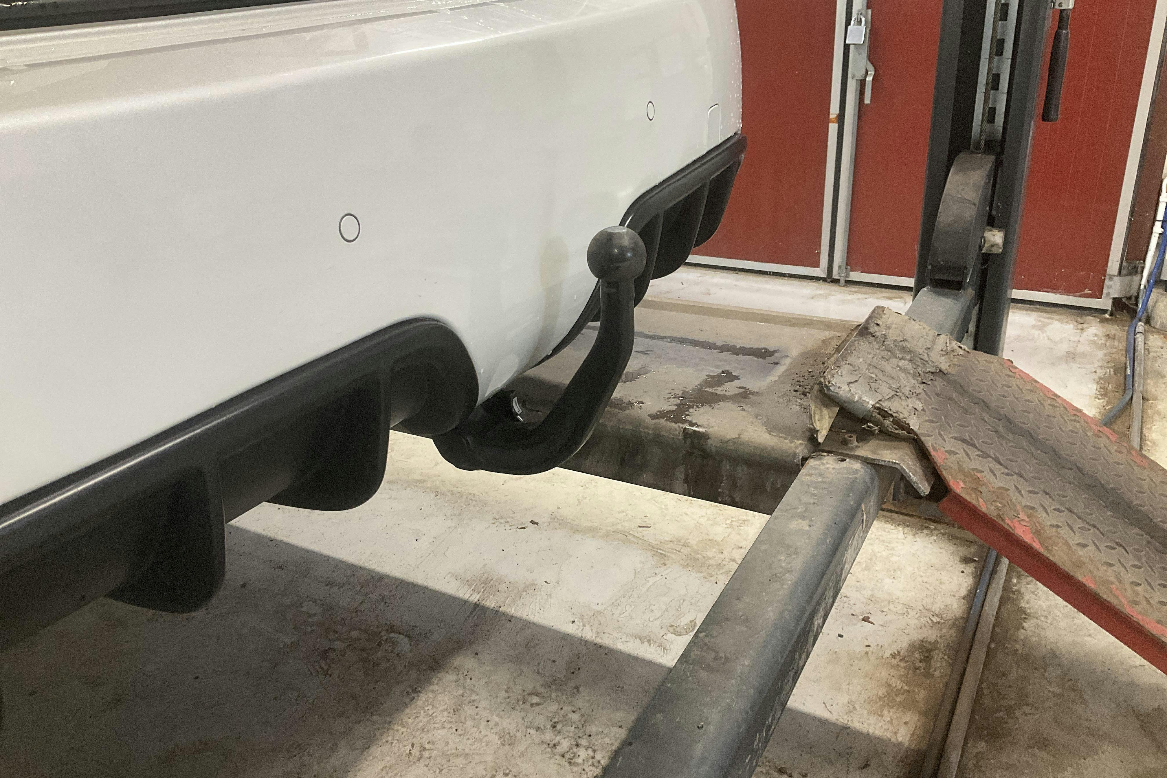 Vehicle Image 16