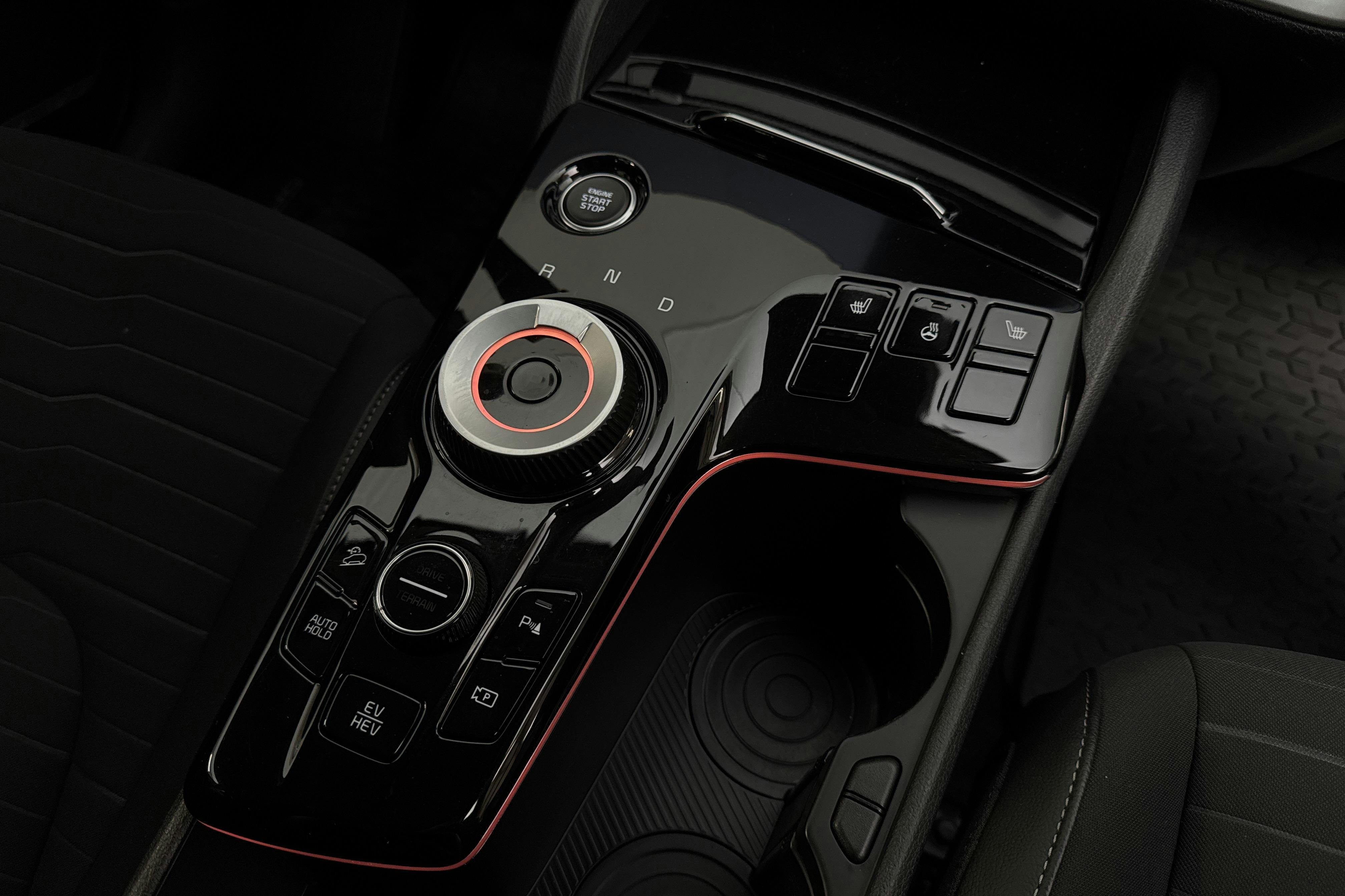 Vehicle Image 14