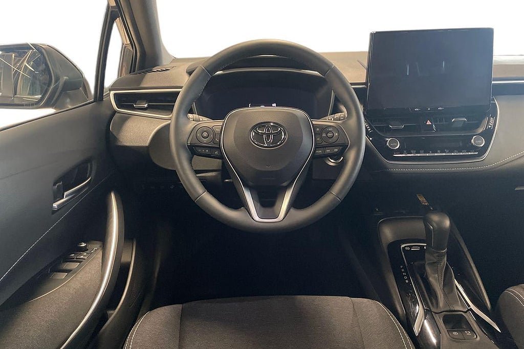 Vehicle Image 11
