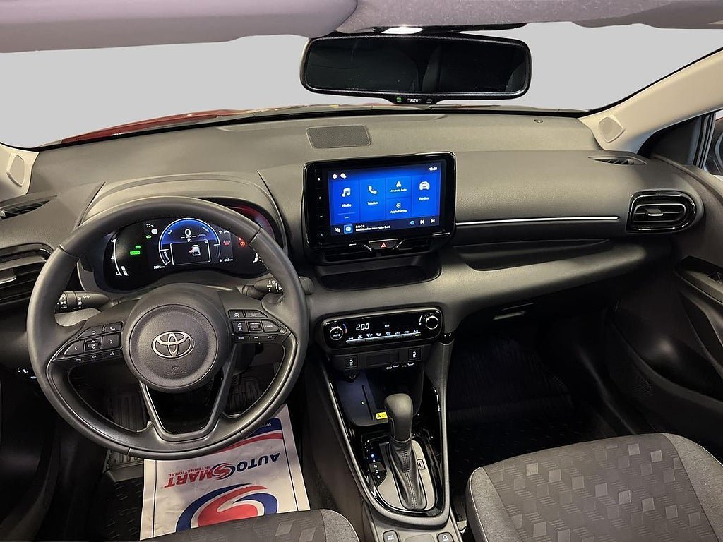 Vehicle Image 11
