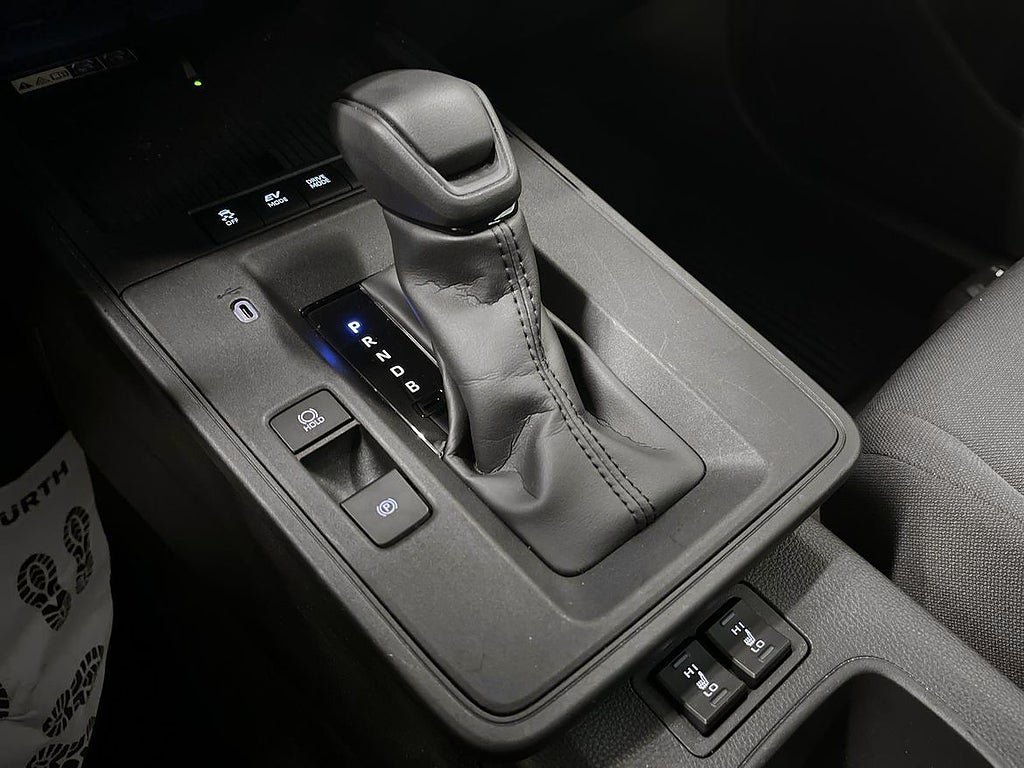 Vehicle Image 17