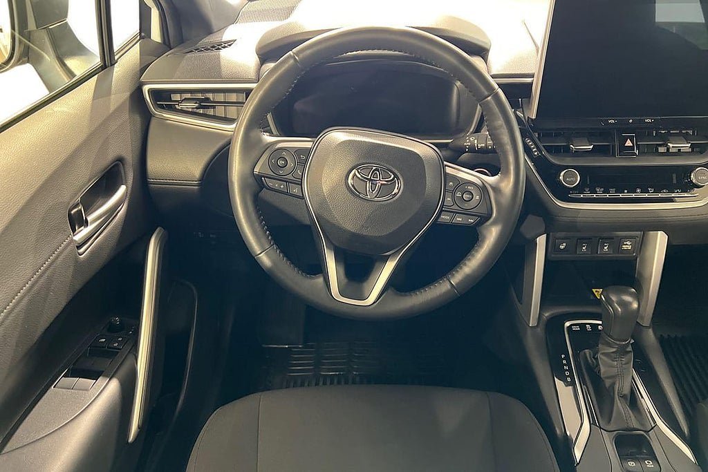 Vehicle Image 11