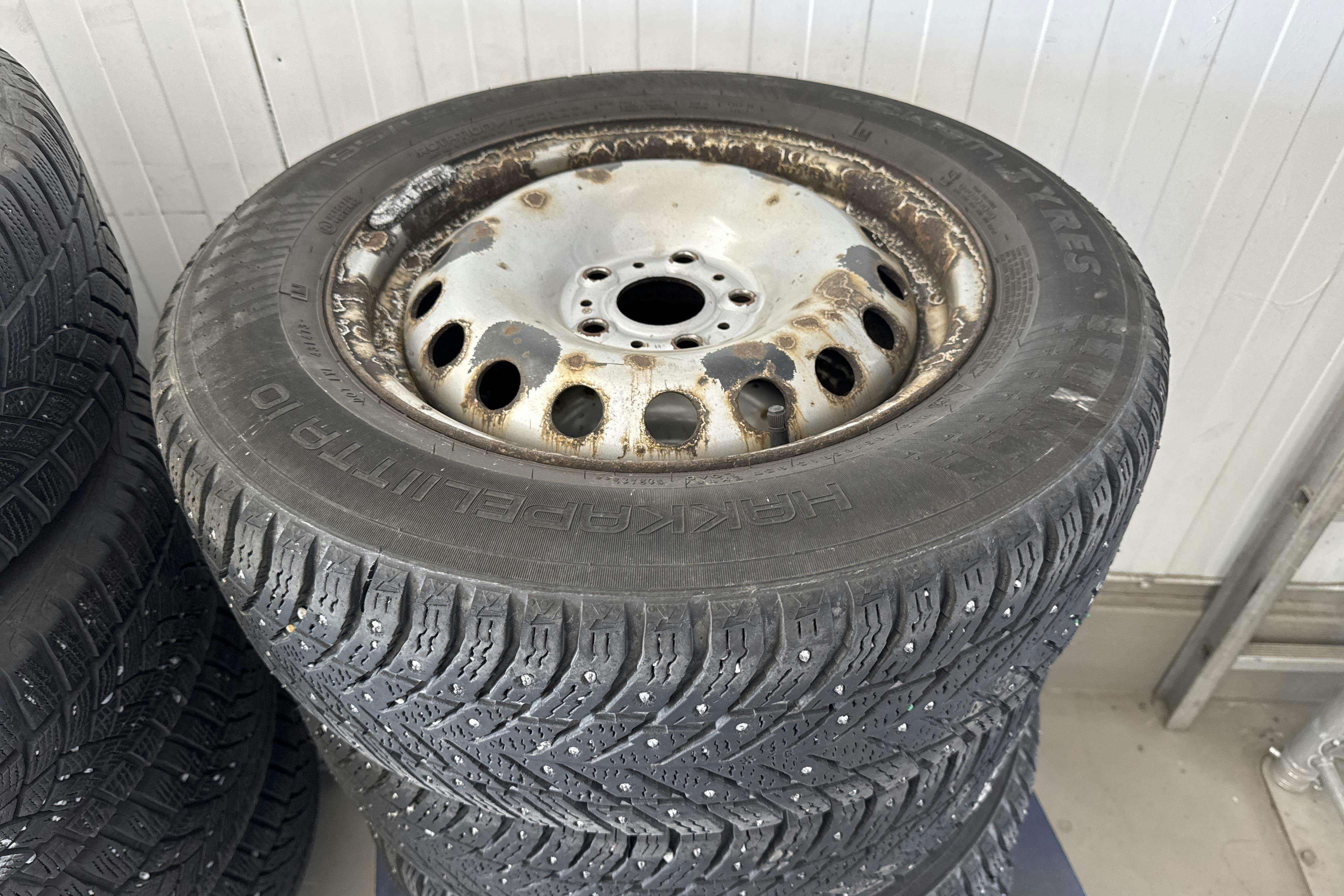 Vehicle Image 14