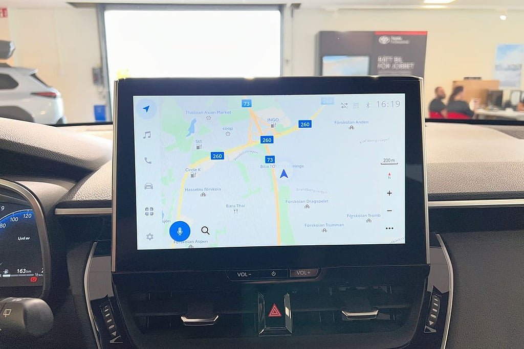 Vehicle Image 15