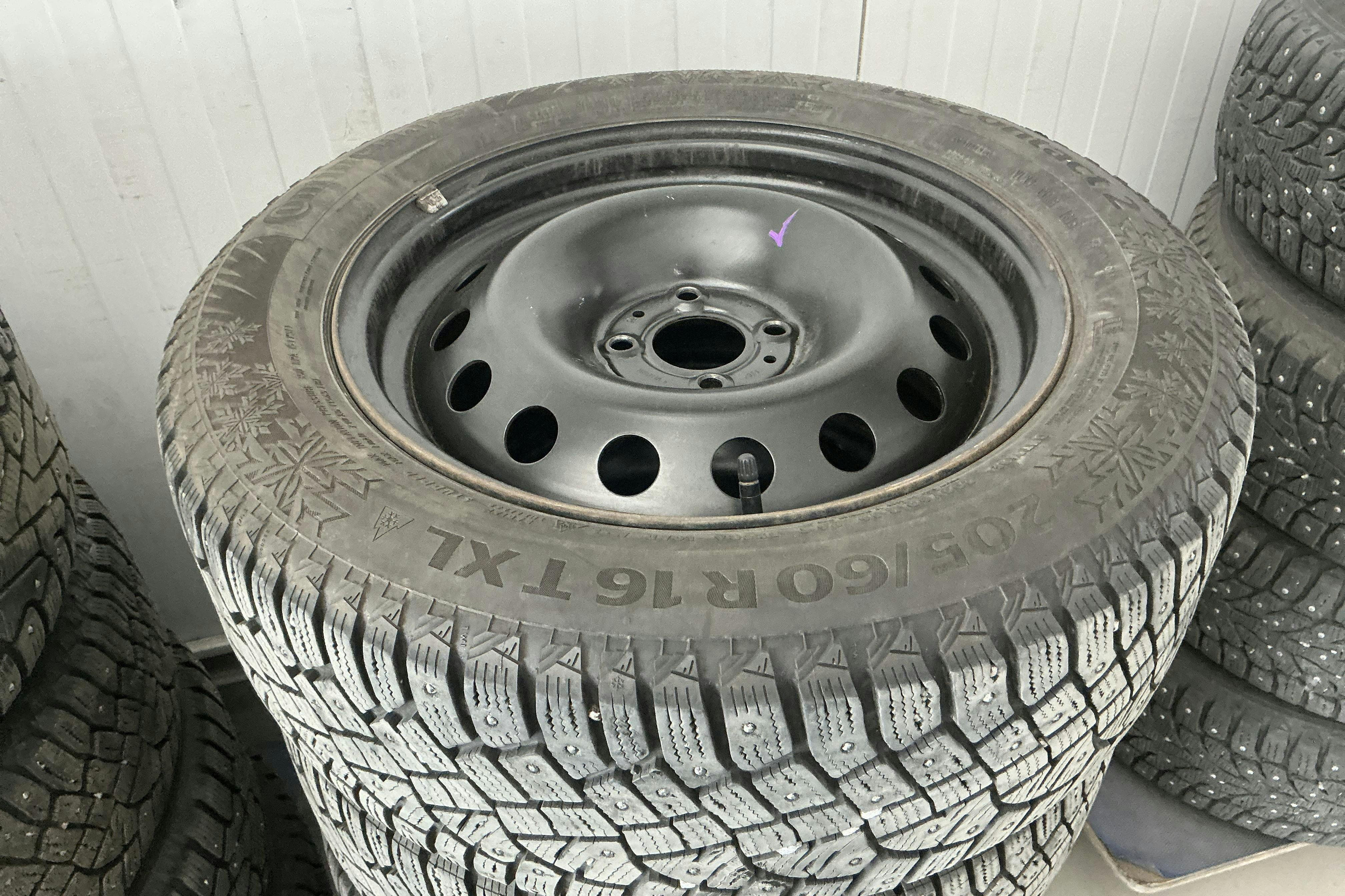Vehicle Image 14