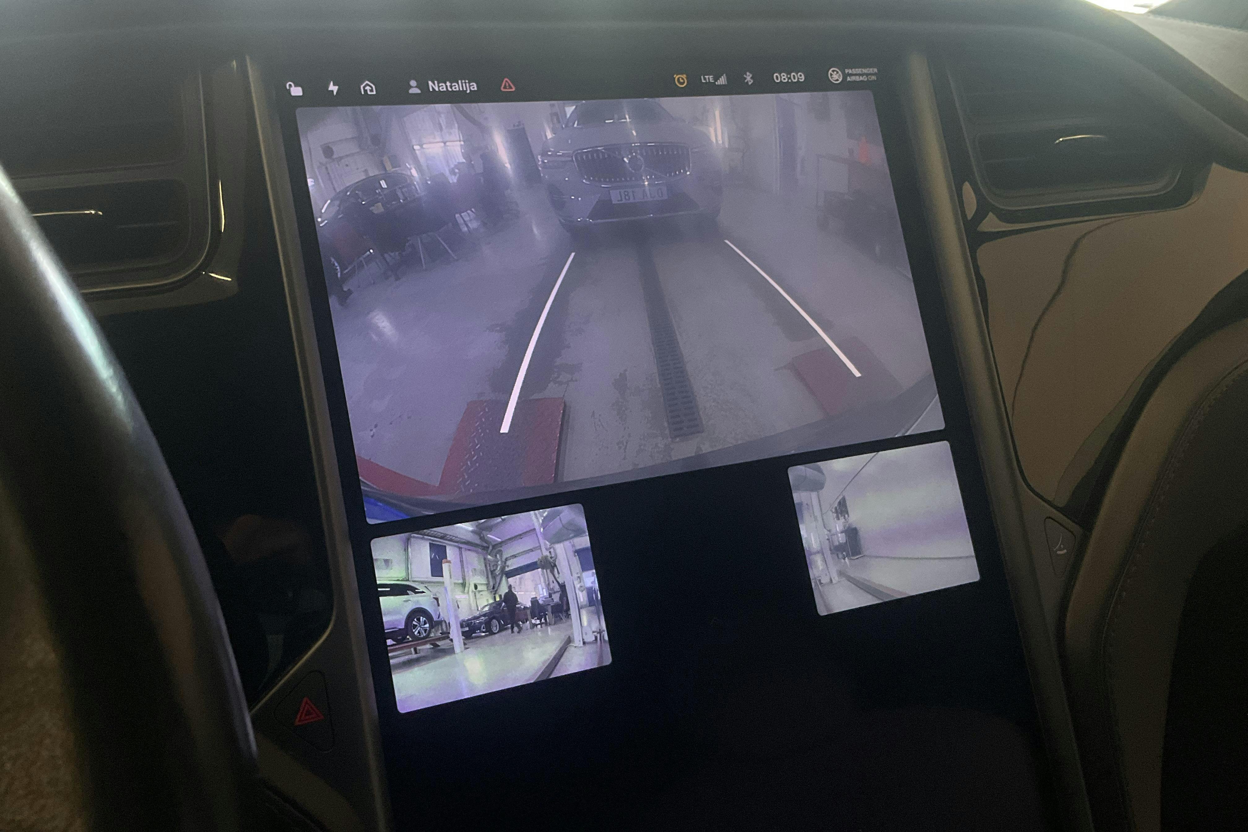 Vehicle Image 13