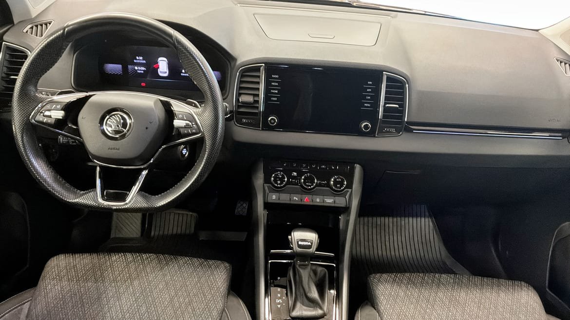 Vehicle Image 10
