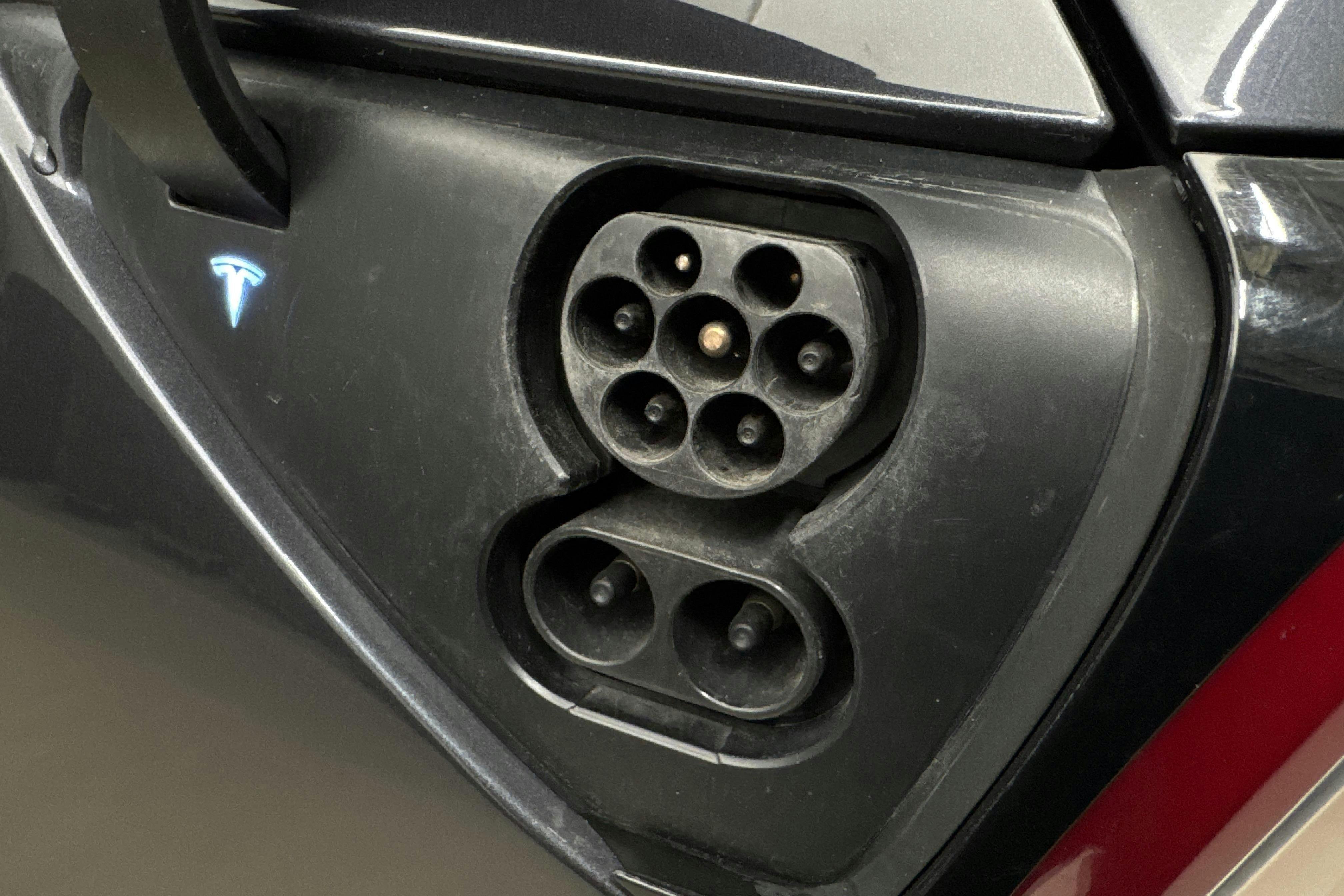 Vehicle Image 22