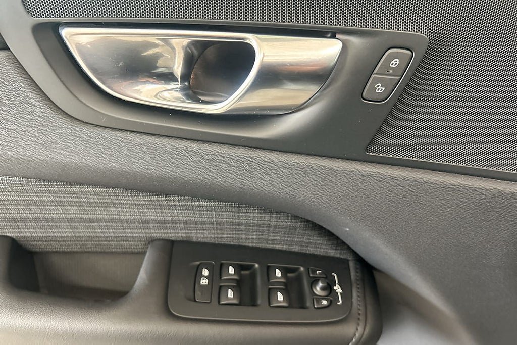 Vehicle Image 29