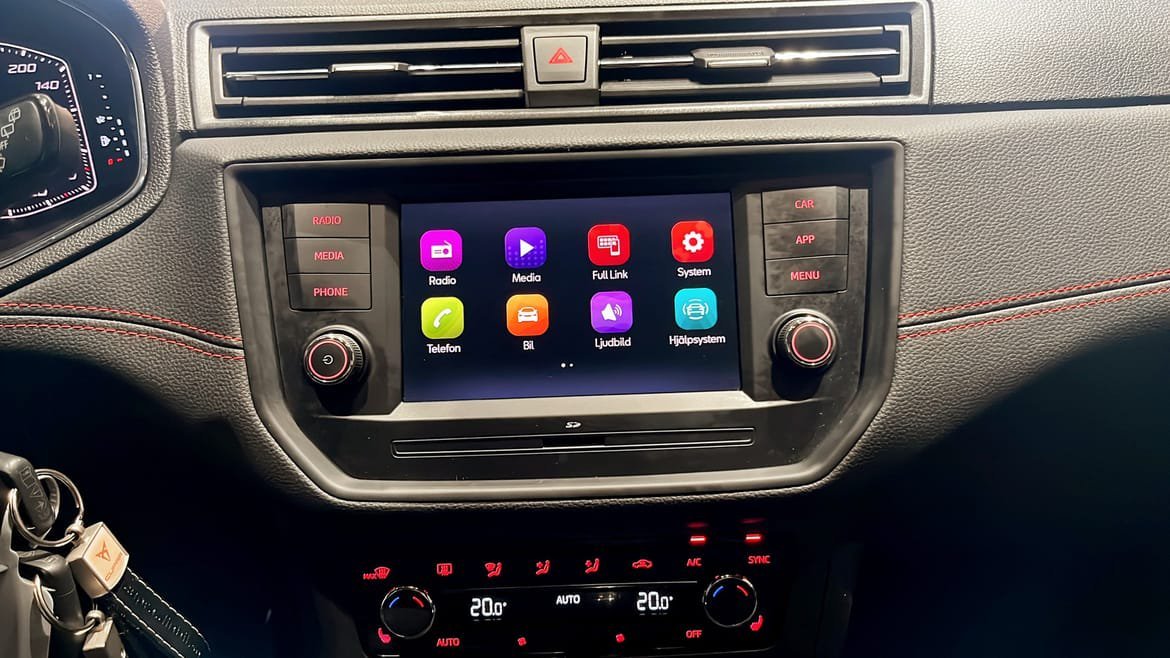 Vehicle Image 9