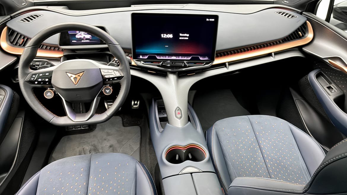 Vehicle Image 10
