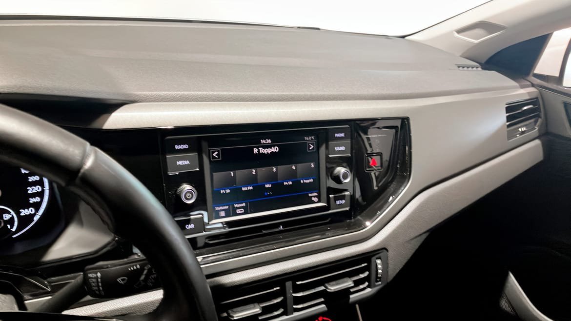 Vehicle Image 9