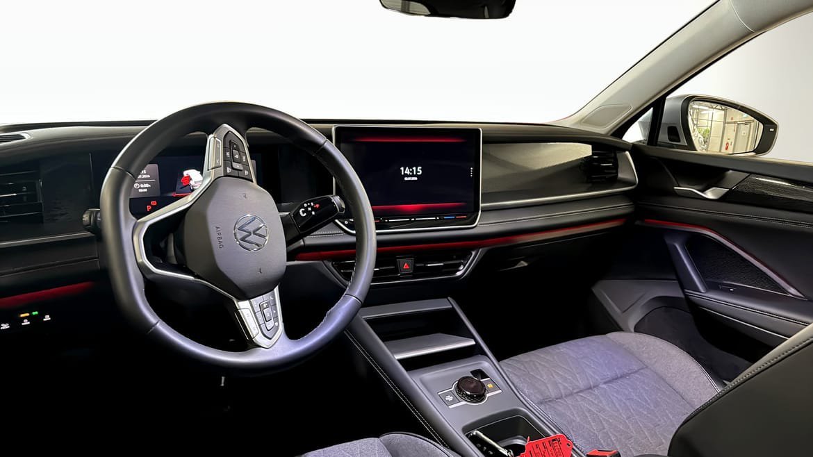 Vehicle Image 10