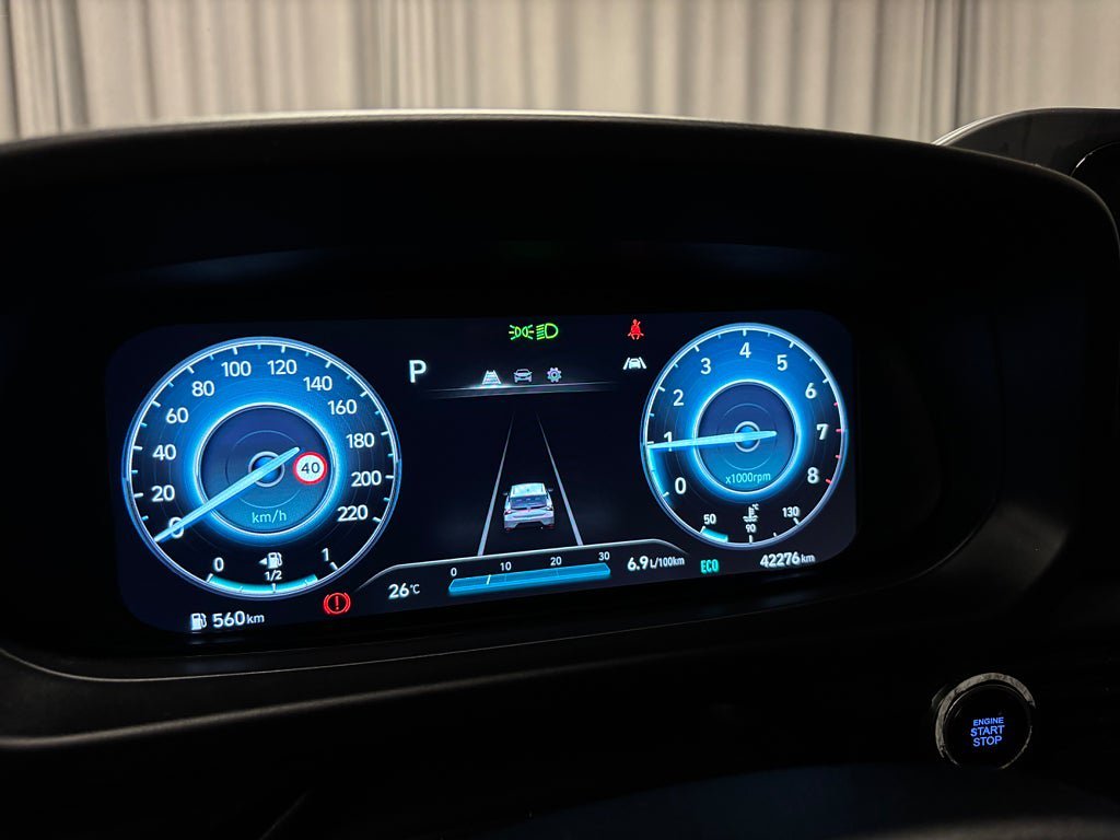 Vehicle Image 10