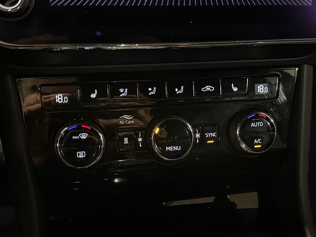 Vehicle Image 24