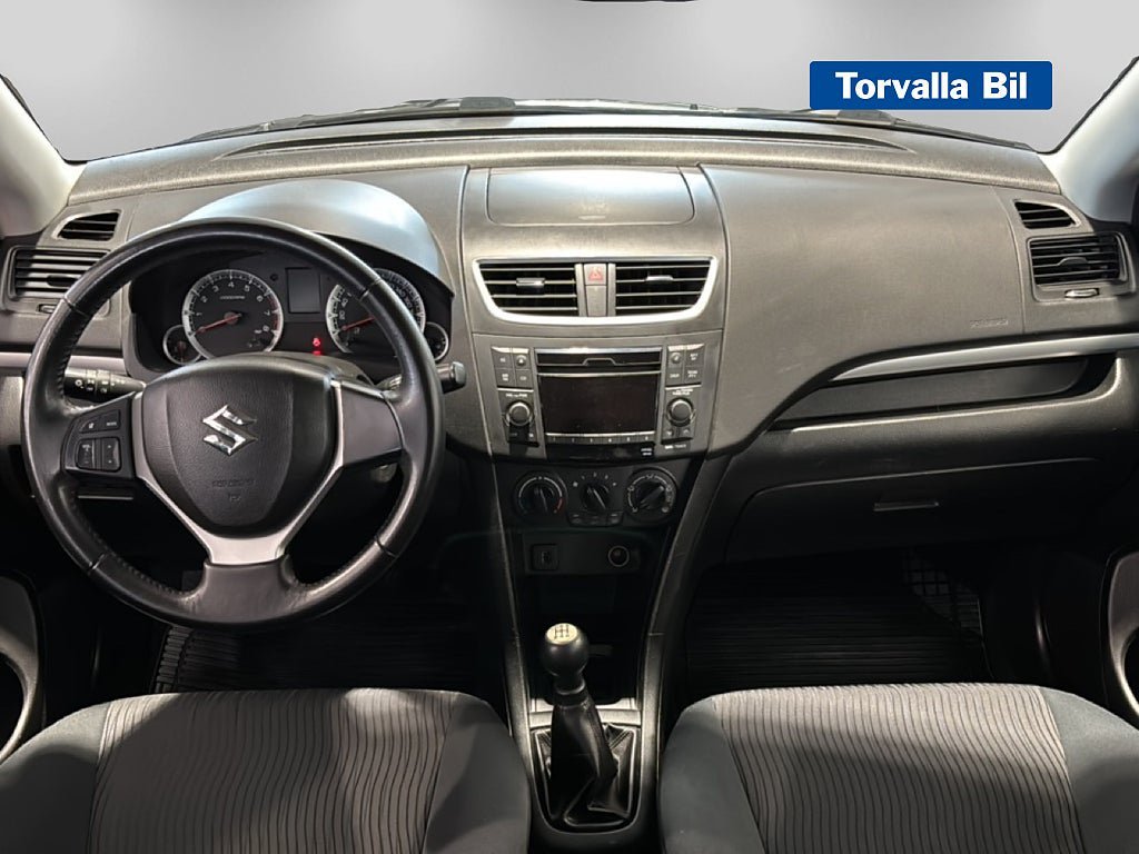 Vehicle Image 6