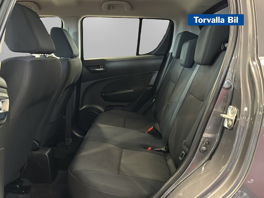 Vehicle Image 8