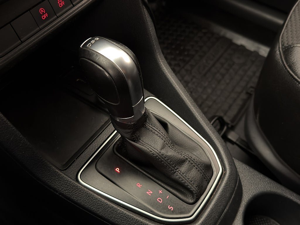 Vehicle Image 24