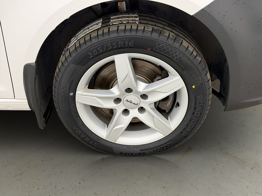 Vehicle Image 30
