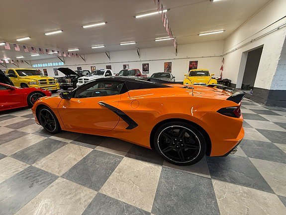 Vehicle Image 13