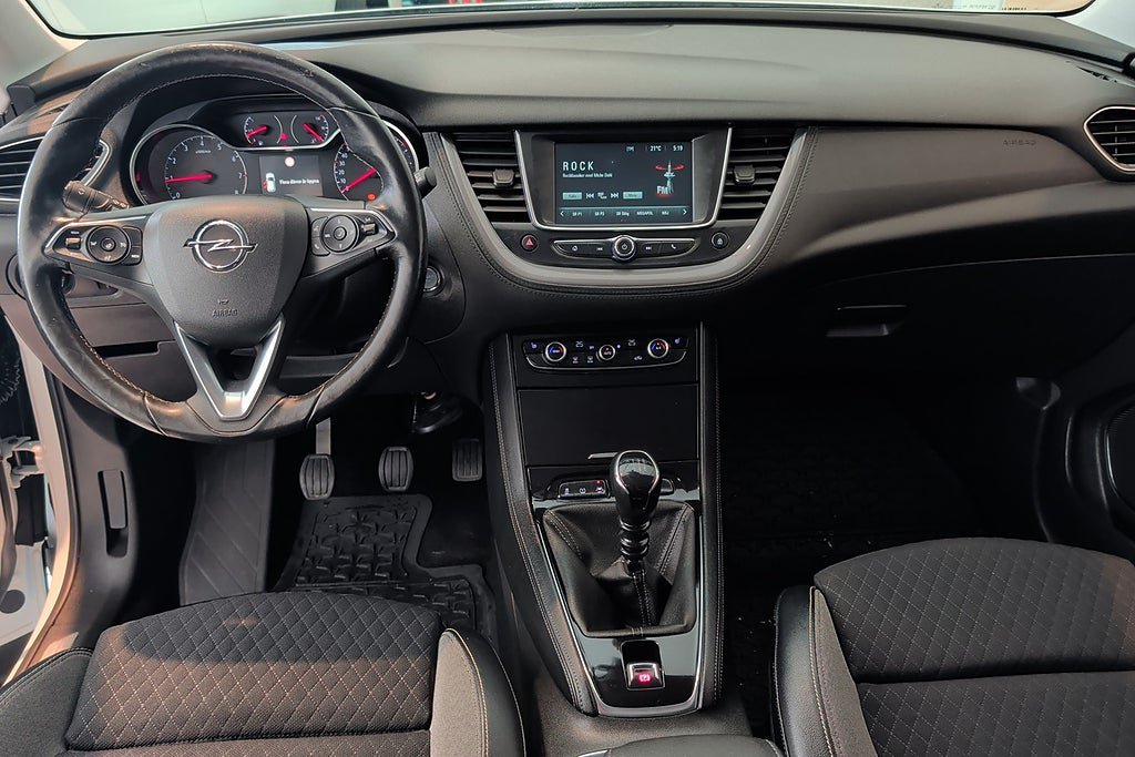 Vehicle Image 19
