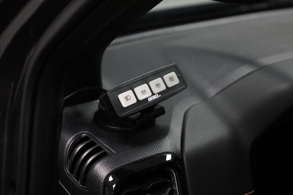 Vehicle Image 17
