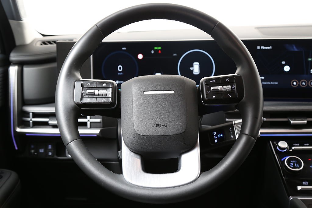 Vehicle Image 16